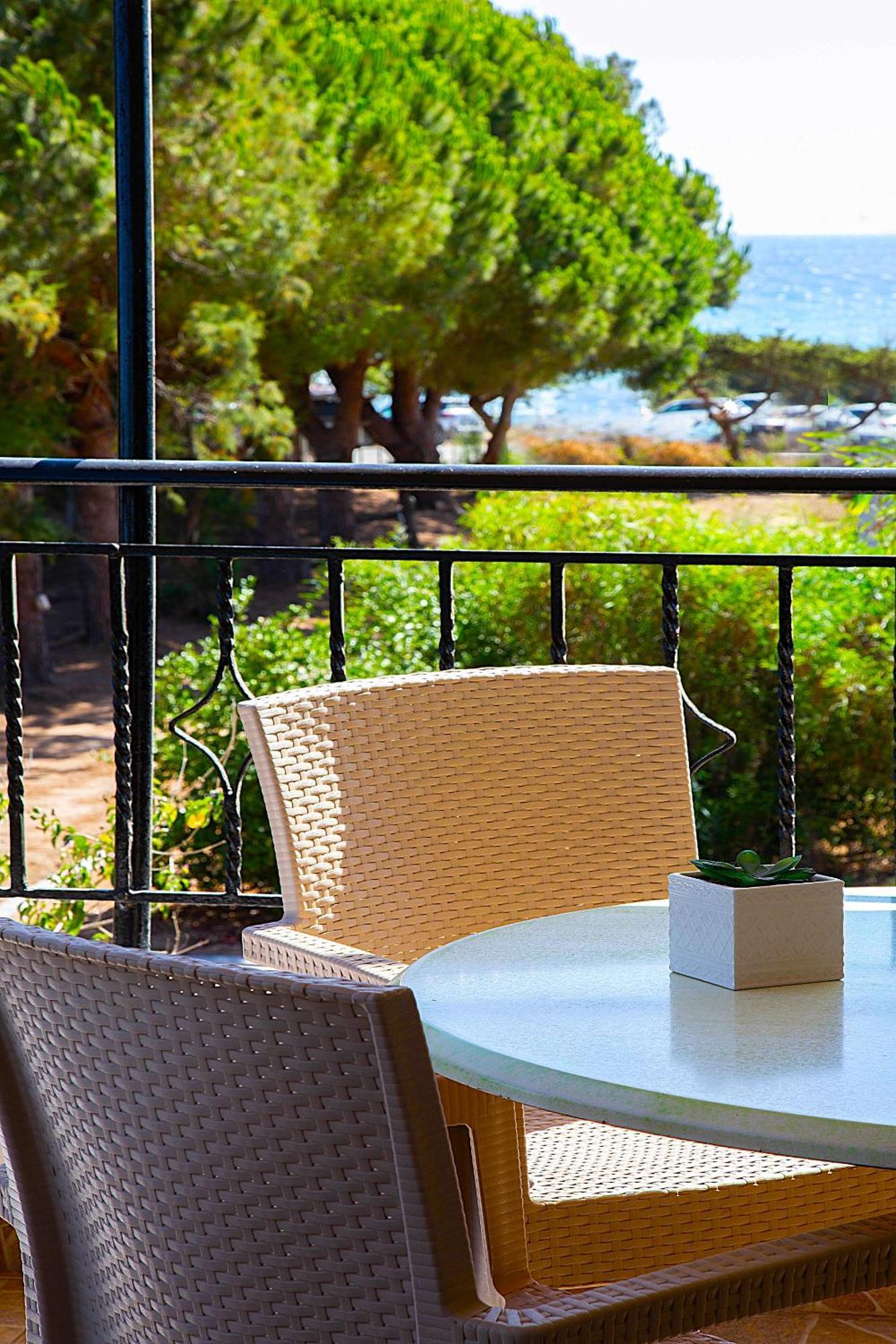 Romanos Beach Villas Dış mekan fotoğraf