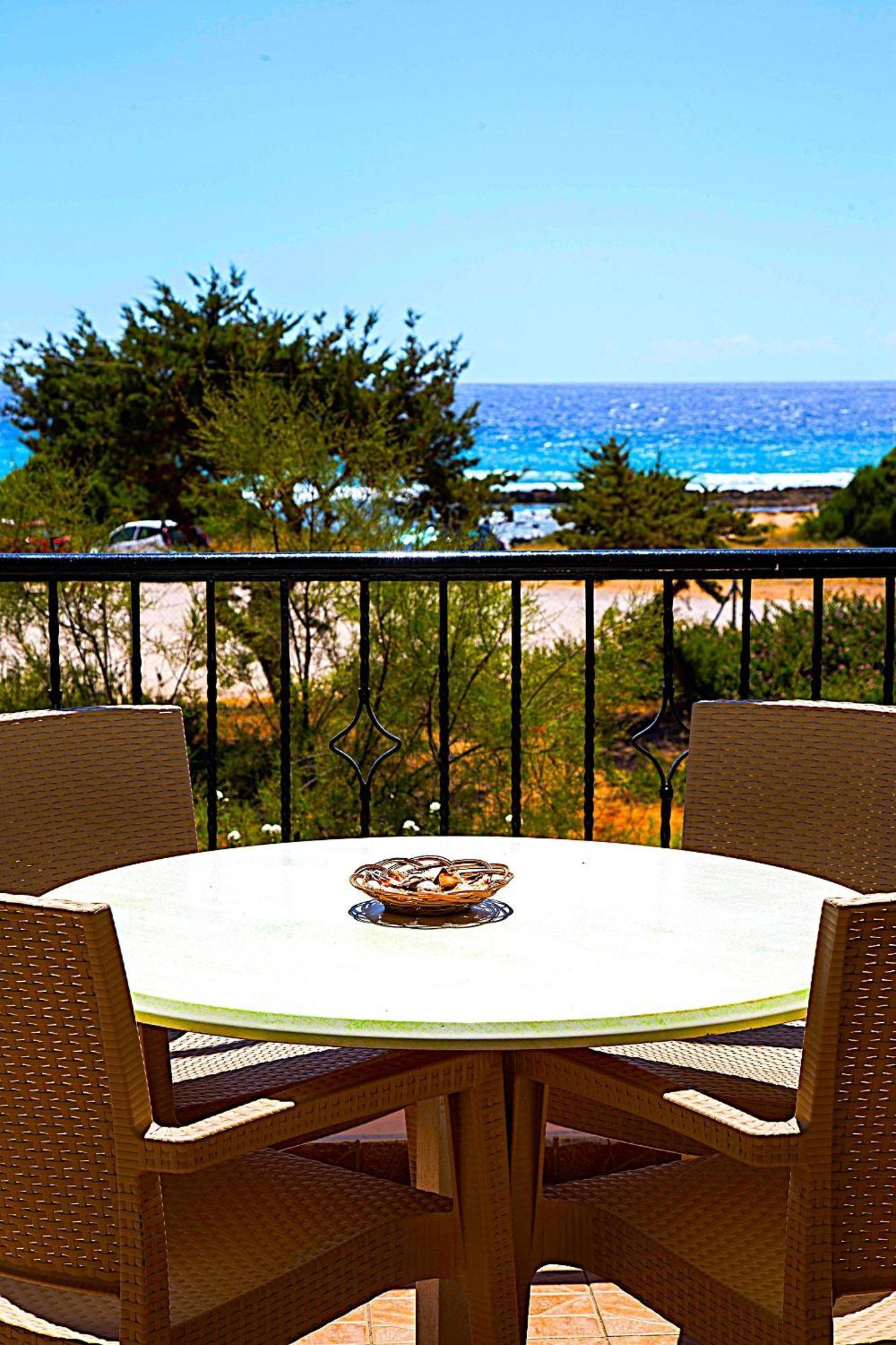 Romanos Beach Villas Dış mekan fotoğraf