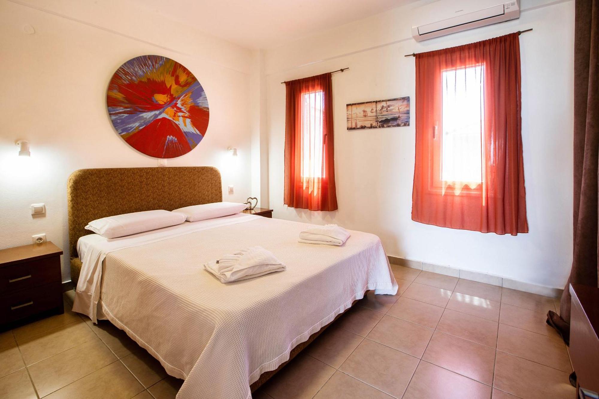 Romanos Beach Villas Dış mekan fotoğraf