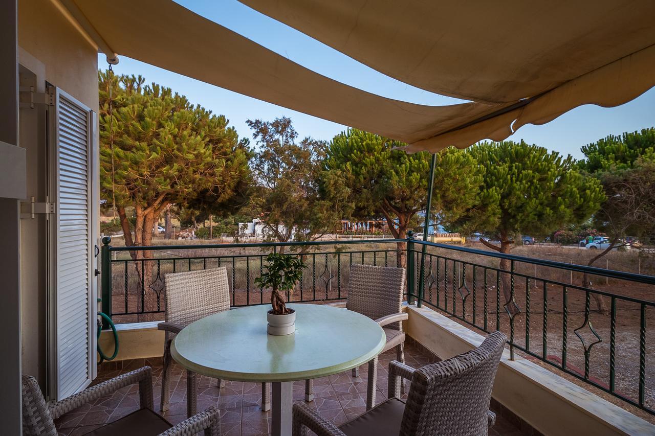 Romanos Beach Villas Dış mekan fotoğraf