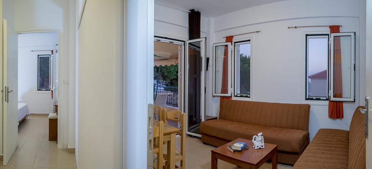 Romanos Beach Villas Dış mekan fotoğraf