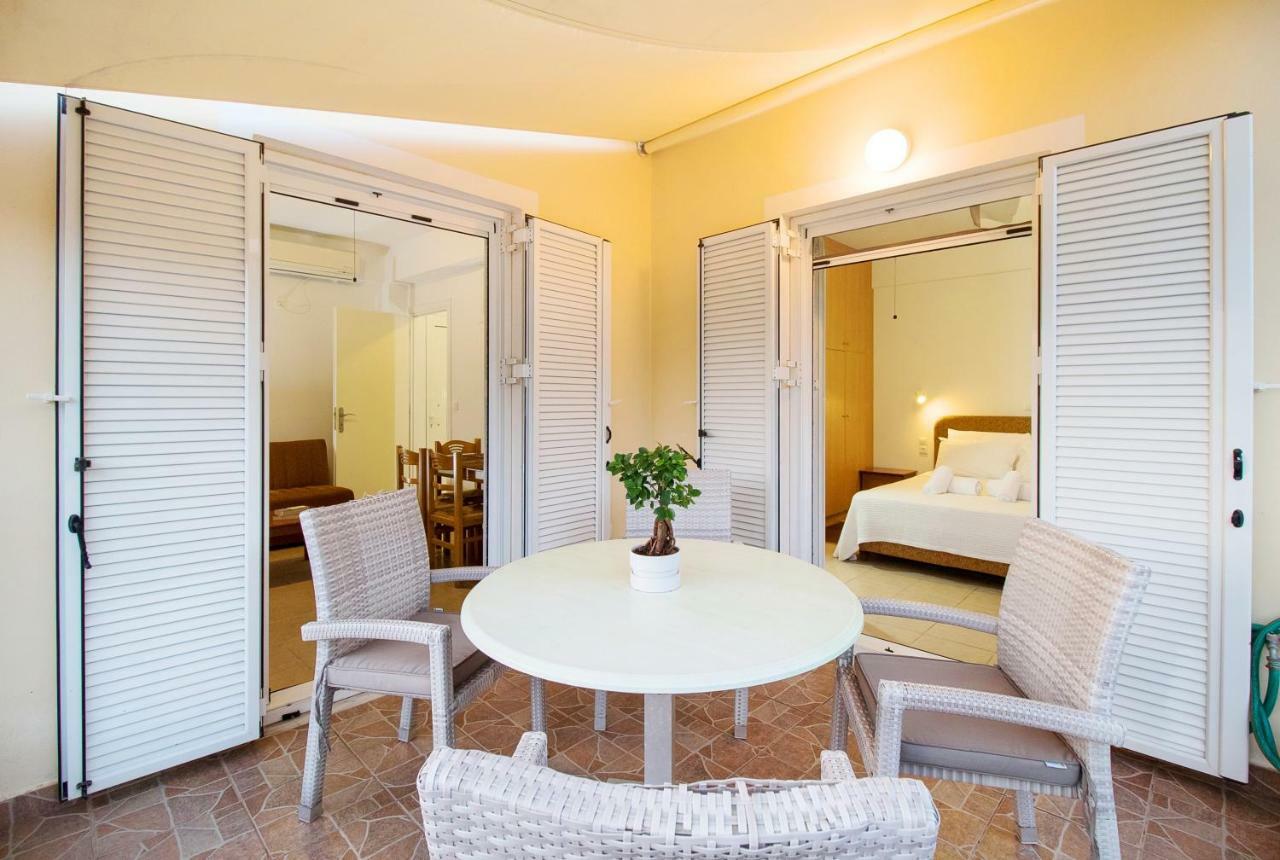 Romanos Beach Villas Dış mekan fotoğraf