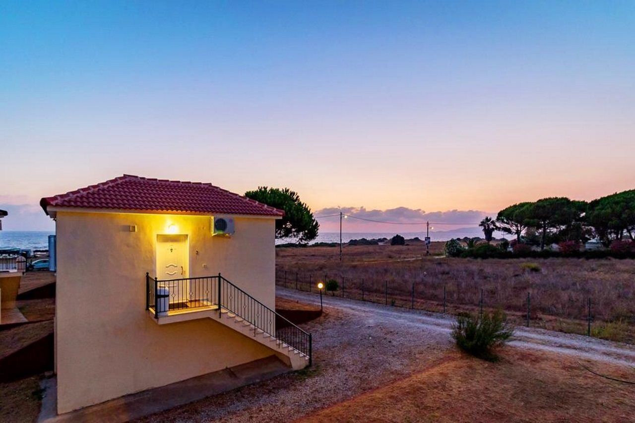 Romanos Beach Villas Dış mekan fotoğraf